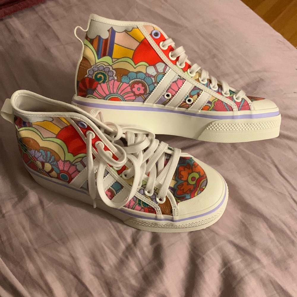 BRAND NEW ADIDAS PLATFORM SNEAKERS